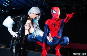 Chú lừa cháu gái uống nước có thuốc kích dục rồi xxx