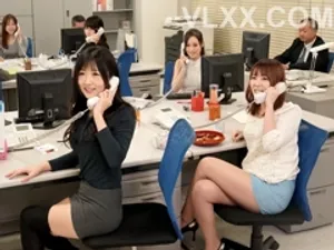 Anh đừng chơi game nữa chơi lồn em đi