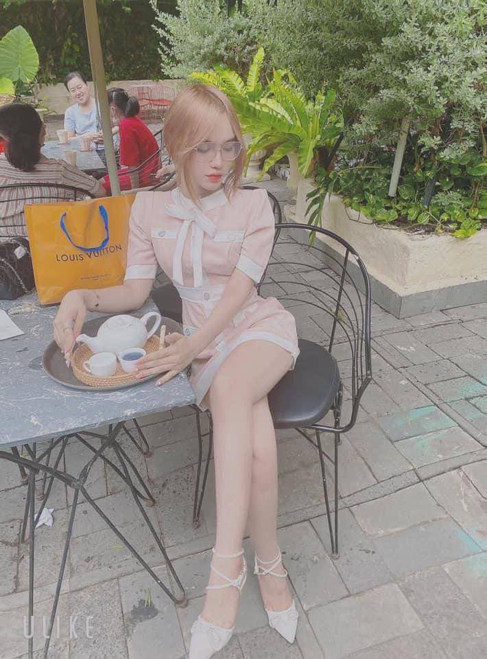 Bắt buộc đào tạo sâu họng sinh viên đại học Trùng Khánh